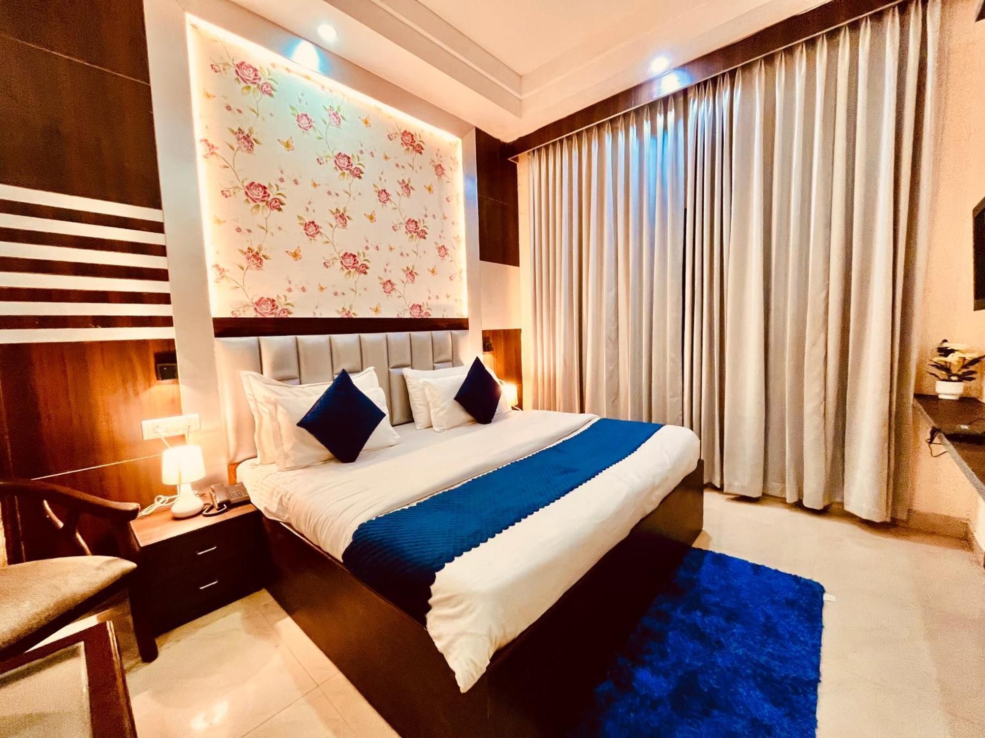 The Ramawati - A Four Star Luxury Hotel Near Ganga Ghat Haridwār Dış mekan fotoğraf
